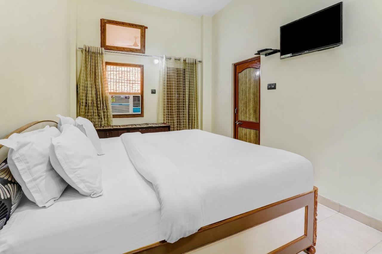 Hotel K V Palace Varanasi Bagian luar foto