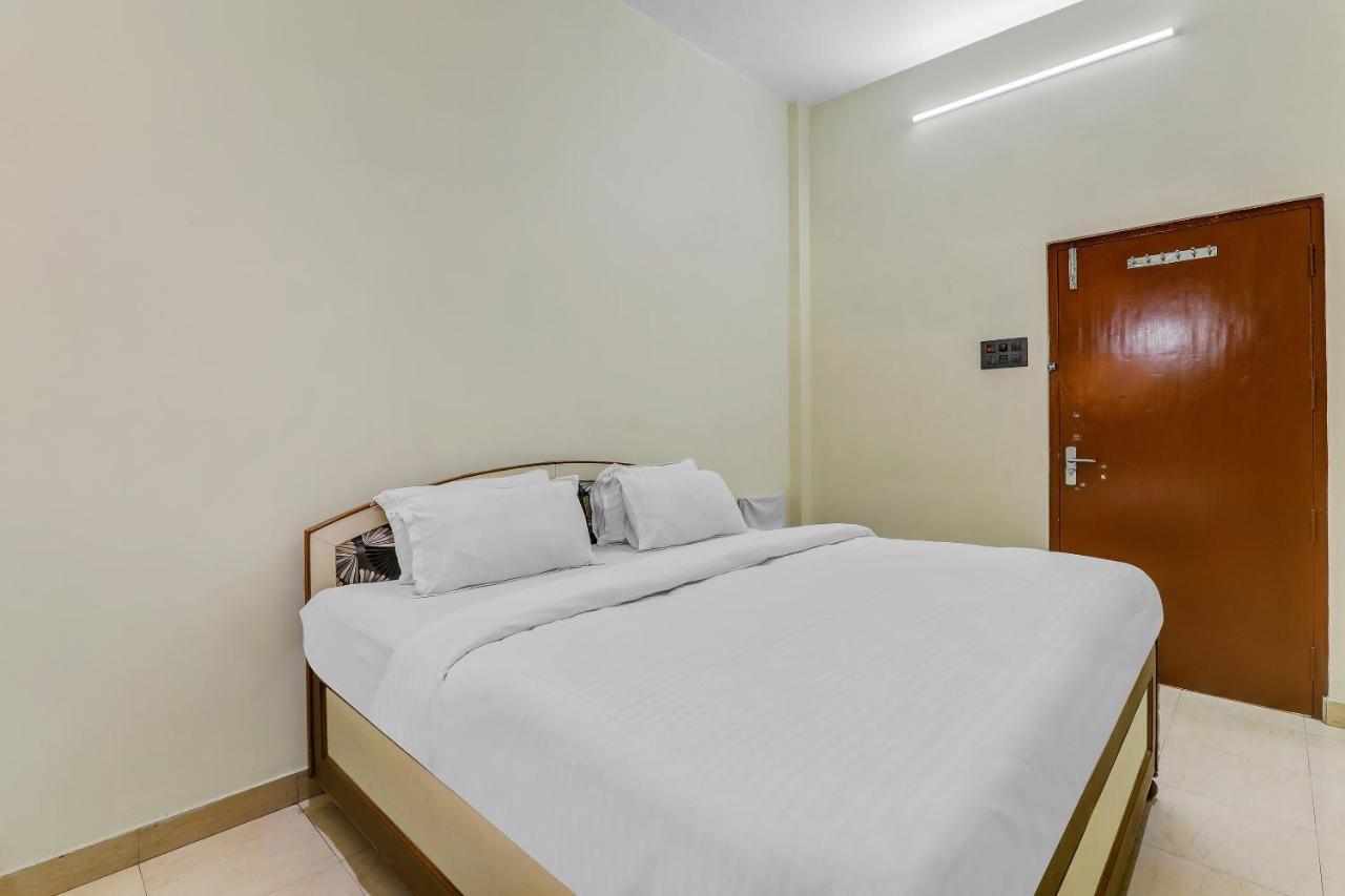 Hotel K V Palace Varanasi Bagian luar foto